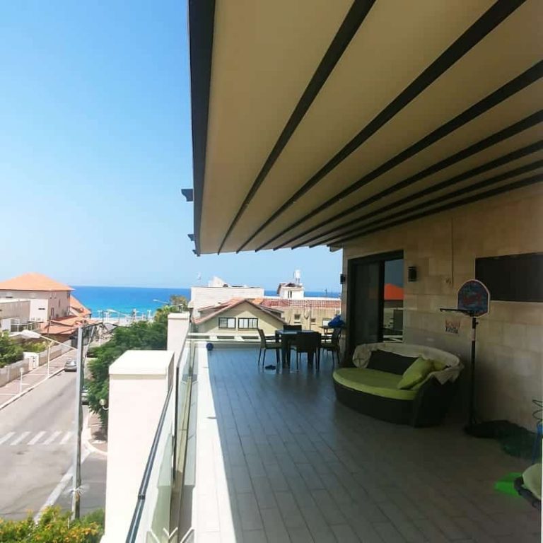 פרגולה חשמלית למרפסת