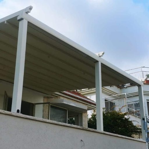 פרגולה חשמלית למרפסת