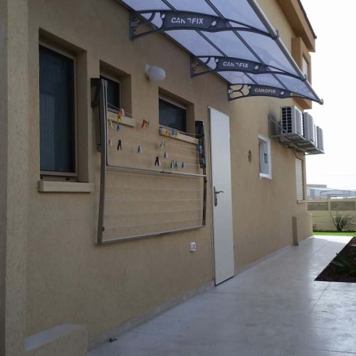 גגון מעל כביסה