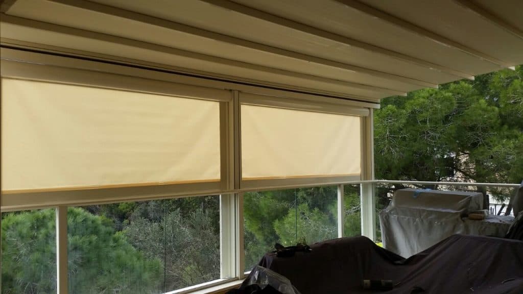 סוכך מסך לגינה