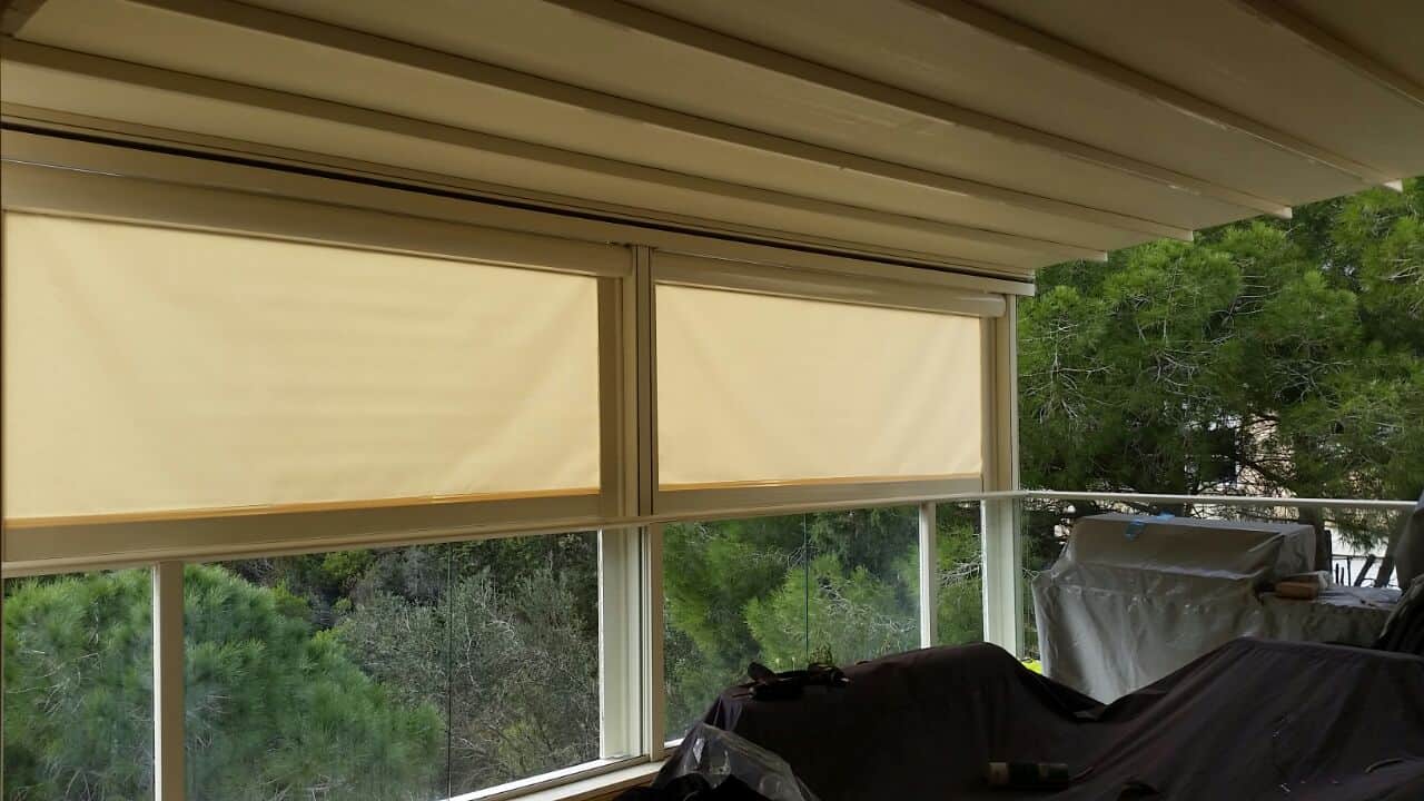 סוכך מסך לגינה